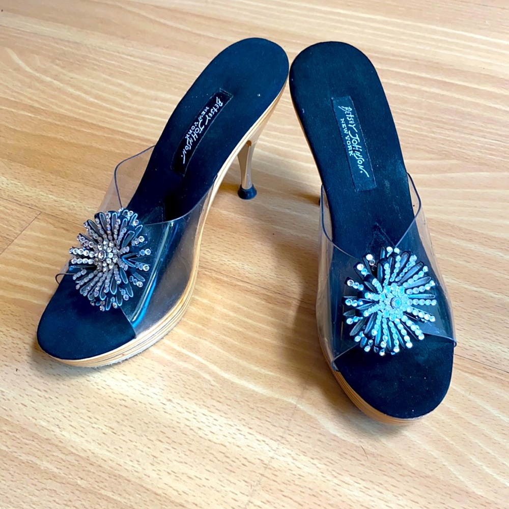Betsey Johnson Starburst Polly Pumps